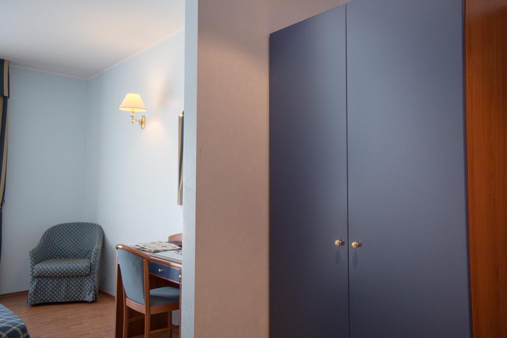 פוסאצ'סיה Hotel Levante מראה חיצוני תמונה