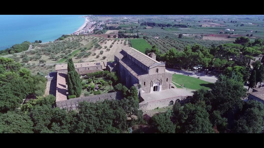 פוסאצ'סיה Hotel Levante מראה חיצוני תמונה
